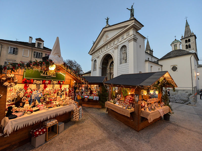 Mercatino di Natale Aosta 2025